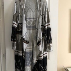 Long cardigan with Aztec print. Size 18/20.